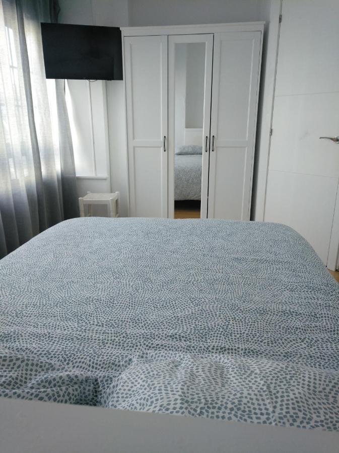 Estudio. Sada, A Coruna. Luaran gambar